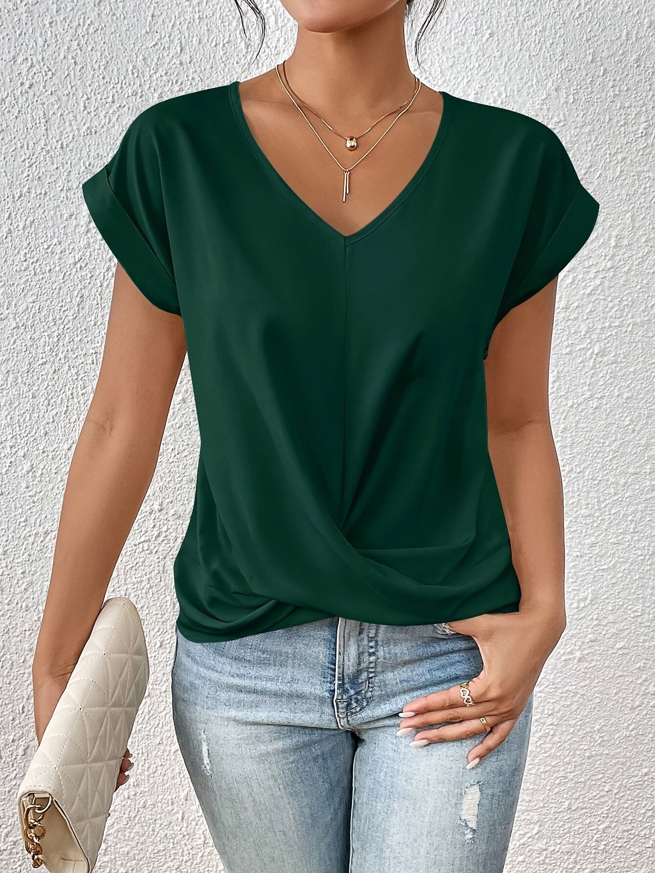 Luisa™ | Casual T-shirt with Heart-Shaped Neckline