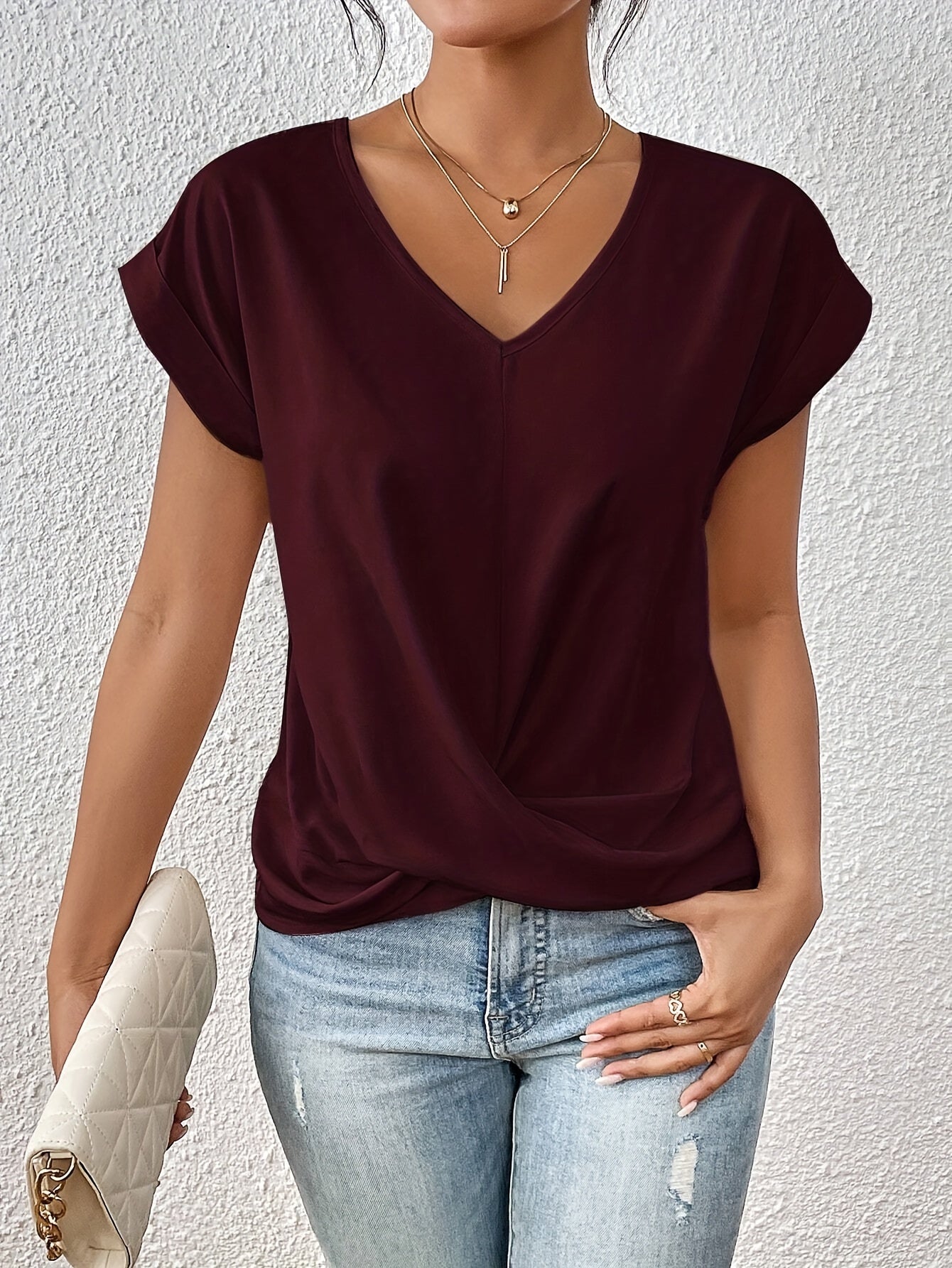 Luisa™ | Casual T-shirt with Heart-Shaped Neckline