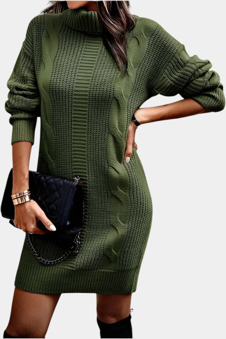Taciana | Robe pull en maille unie à col roulé